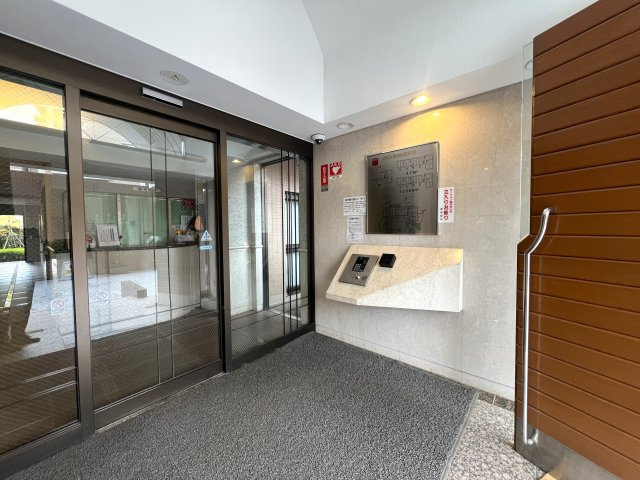 変わった間取りからコンニチハ！【ナイスパークステージ東戸塚】のエントランス