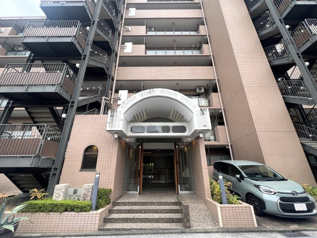 変わった間取りからコンニチハ！【ナイスパークステージ東戸塚】の外観|外観も気になるポイント