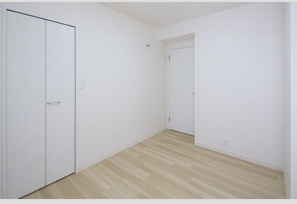 ソレアードⅥの居間・リビング