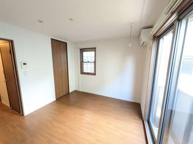 エルメゾンMの居間・リビング|※別号室の参考写真です。