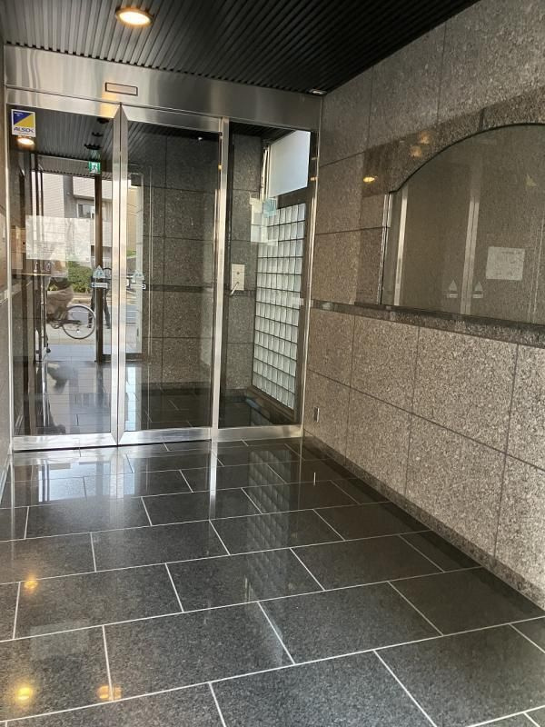 ダイニチ館31(F-031)のエントランス