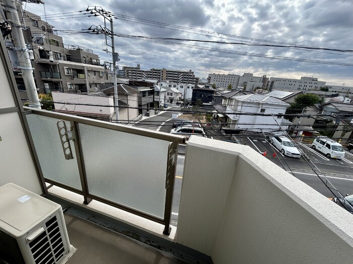 KM・スプリングスのバルコニー