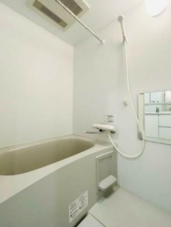 【浴室】 | グレイスビル | 浴室乾燥機付きバス。