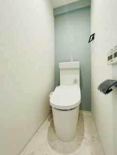 【トイレ】 | グレイスビル | 温水洗浄便座。