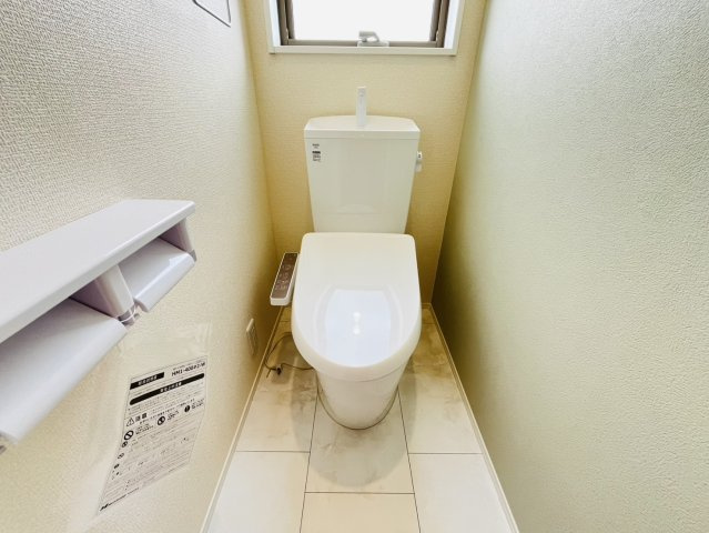 豊明市栄町大根1番838『仲介手数料無料』新築戸建てのトイレ