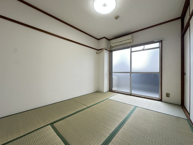 グランドハイツカワハラの和室