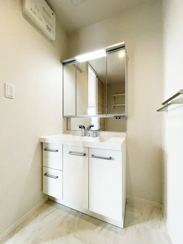 プロヌーブ沖洲　Ⅲ番館の洗面所