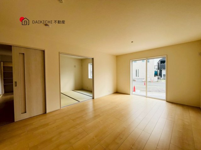 【居間・リビング】 | 鴻巣市鴻巣第2　新築戸建　全3棟　2号棟