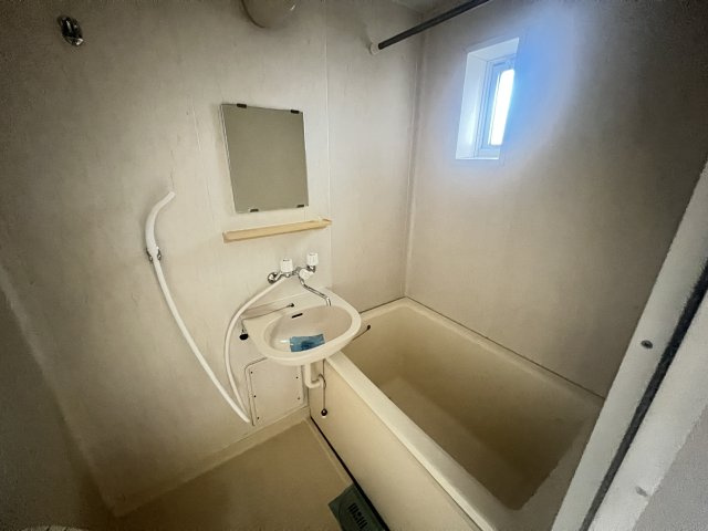 フレグランス幕張の浴室