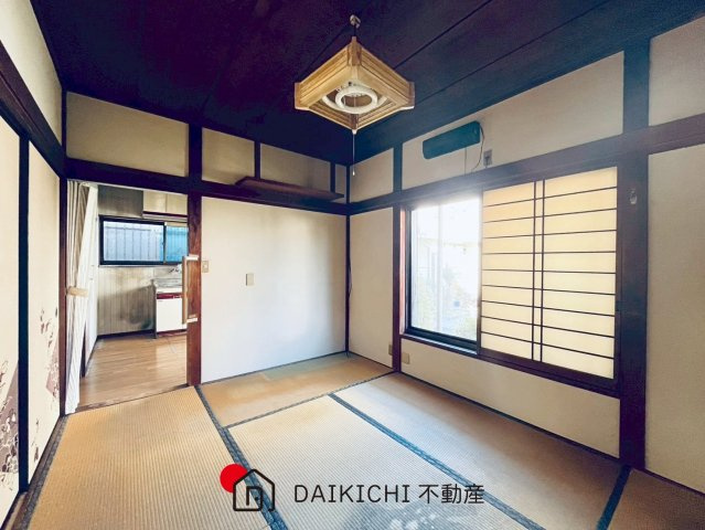 【居間・リビング】 | 久喜市栗原4丁目　中古戸建