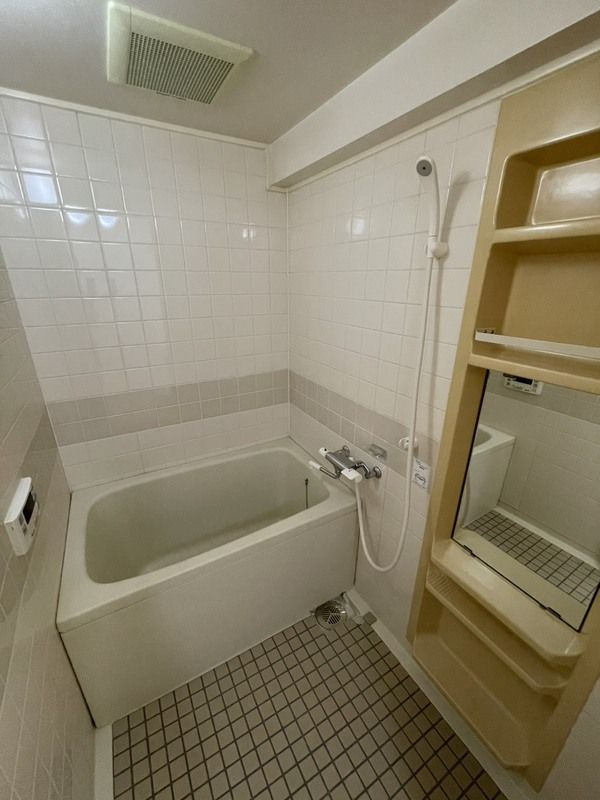 ゼハールト稲葉の浴室