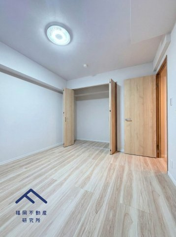 天神ロイアルハイツの洋室