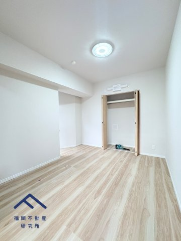 天神ロイアルハイツの洋室