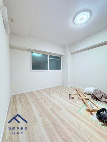 天神ロイアルハイツの洋室