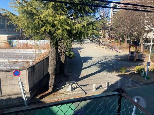 売地　豊橋市花田町字石塚の周辺|北側の公園と小学校