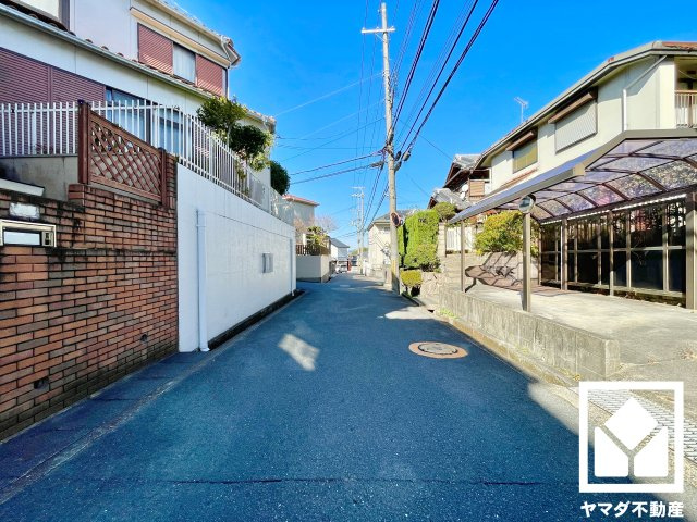 京田辺市大住平谷の前面道路含む現地写真