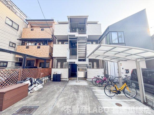 レジア小路の外観