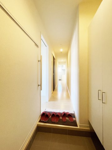 ローレルＲの玄関