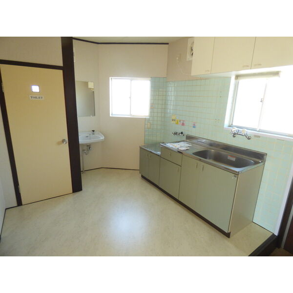 新わかば苑のキッチン