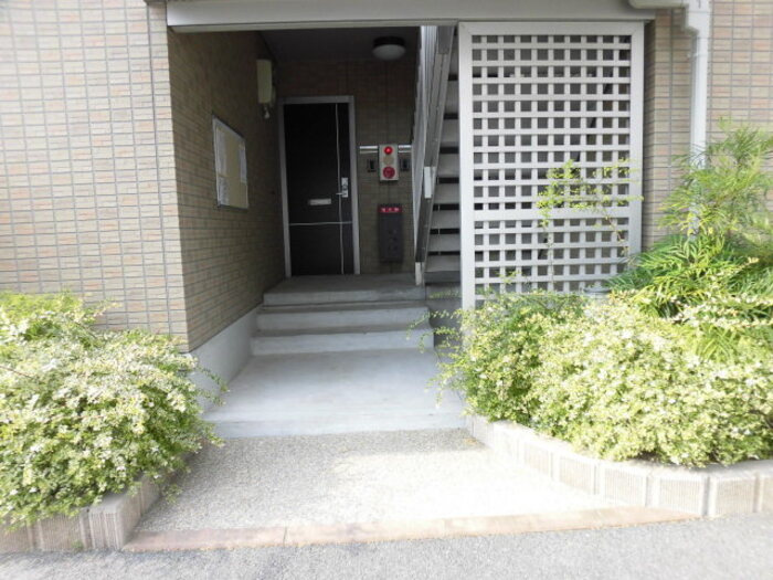 サンライズ御井のエントランス|清潔なエントランス♪