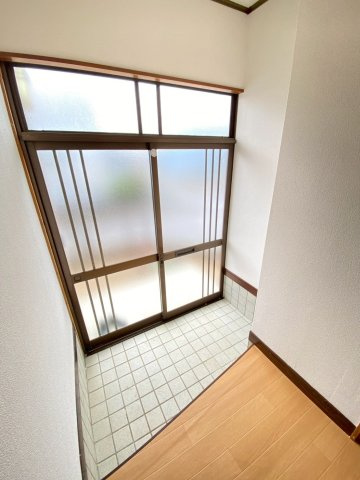 【玄関】
