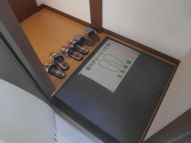 エクセレントハイツの玄関