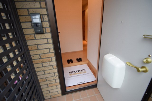 トップⅤのその他|玄関前