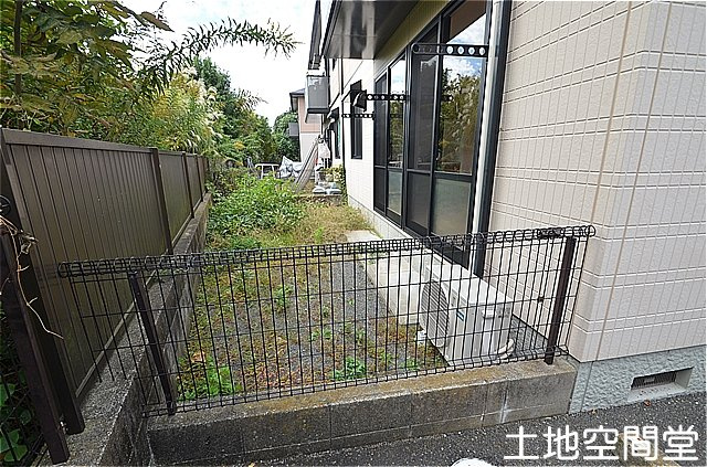 アクシス塔野のバルコニー