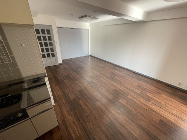 日建茂原マンションの洋室