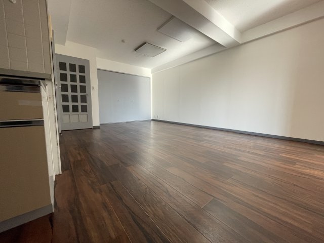 日建茂原マンションの洋室