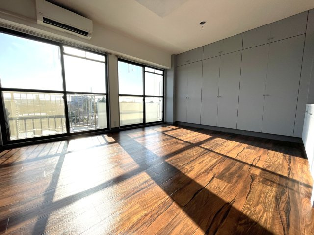 日建茂原マンションの洋室