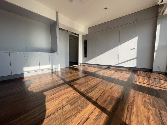 日建茂原マンションの洋室