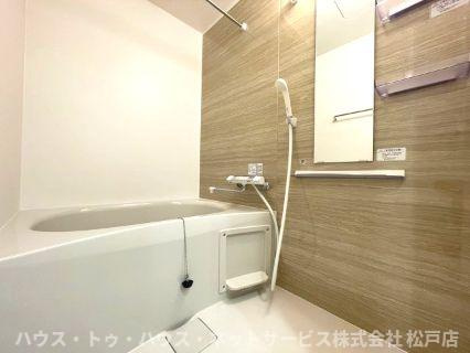 ウィンドテラス矢切の浴室