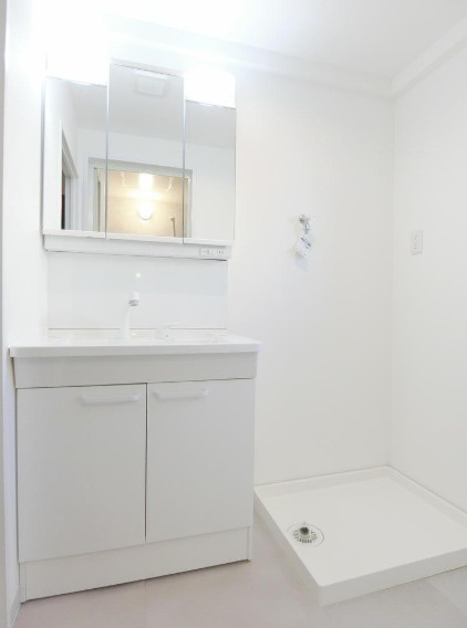 アズ三宿レジデンス　南向き　ペット相談　角部屋　2面バルコニーの洗面所