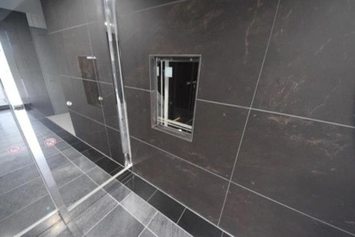 【エントランス】 | ライジングプレイス綾瀬