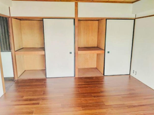 中台工業伊東マンション第2別館の収納