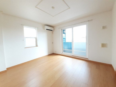 【居間・リビング】 | ルナ・マリア