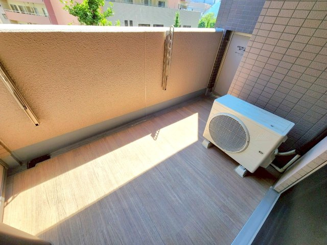 【バルコニー】