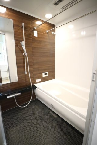 ミレニアムガーデンコートの浴室