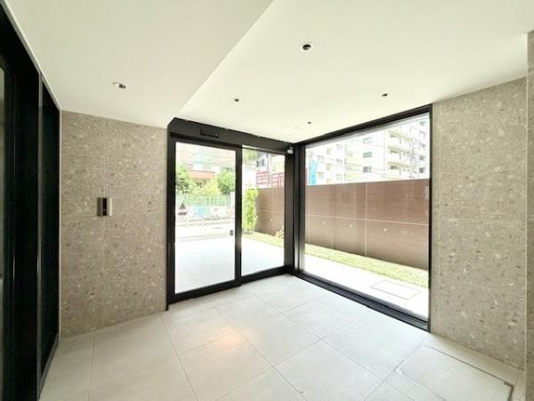 デュオフラッツ葛西のエントランス