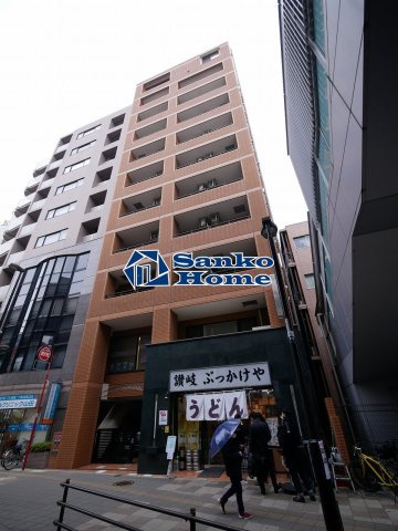 西川ビルの外観