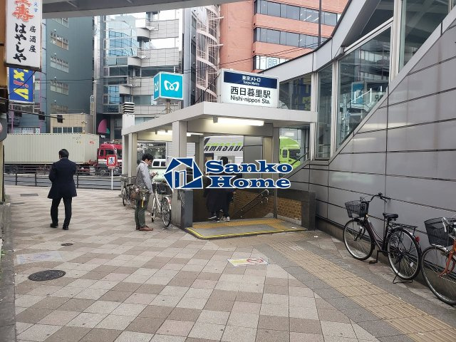 西川ビルの周辺