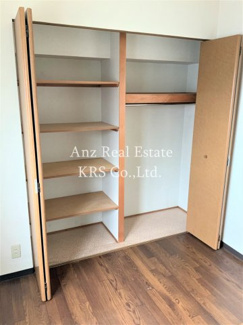 【収納】 | グラマシー立売堀（旧プリムベェール立売堀） | 洋室の収納！ほかにも収納が豊富で整理整頓をサポート！