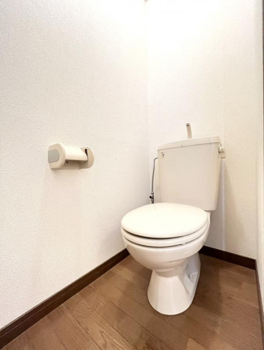 クィーンヒルズ立願寺参番館のトイレ|落ち着いたトイレです