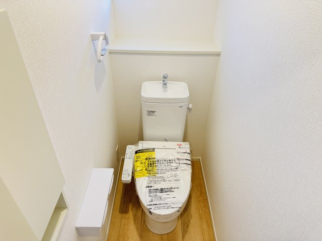 【トイレ】 | 柏市藤心１丁目新築戸建（藤心第６） | 温水洗浄暖房便座つきトイレ