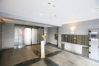 【エントランス】 | ルーブル上鷺宮