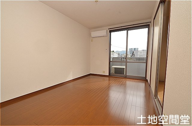 サンハイツ永犬丸　B棟の居間・リビング