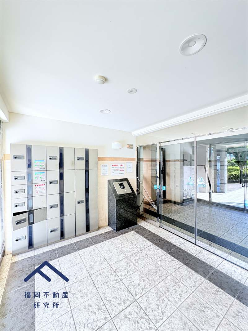 ホルトハイムＪＲ博多南のエントランス