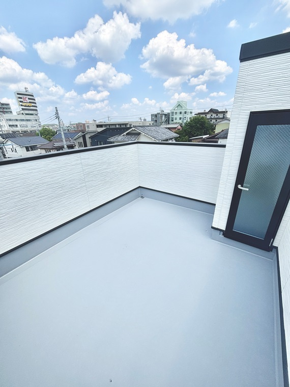 柱曙３丁目戸建のバルコニー