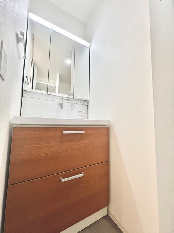 稲熊町６丁目戸建の洗面所